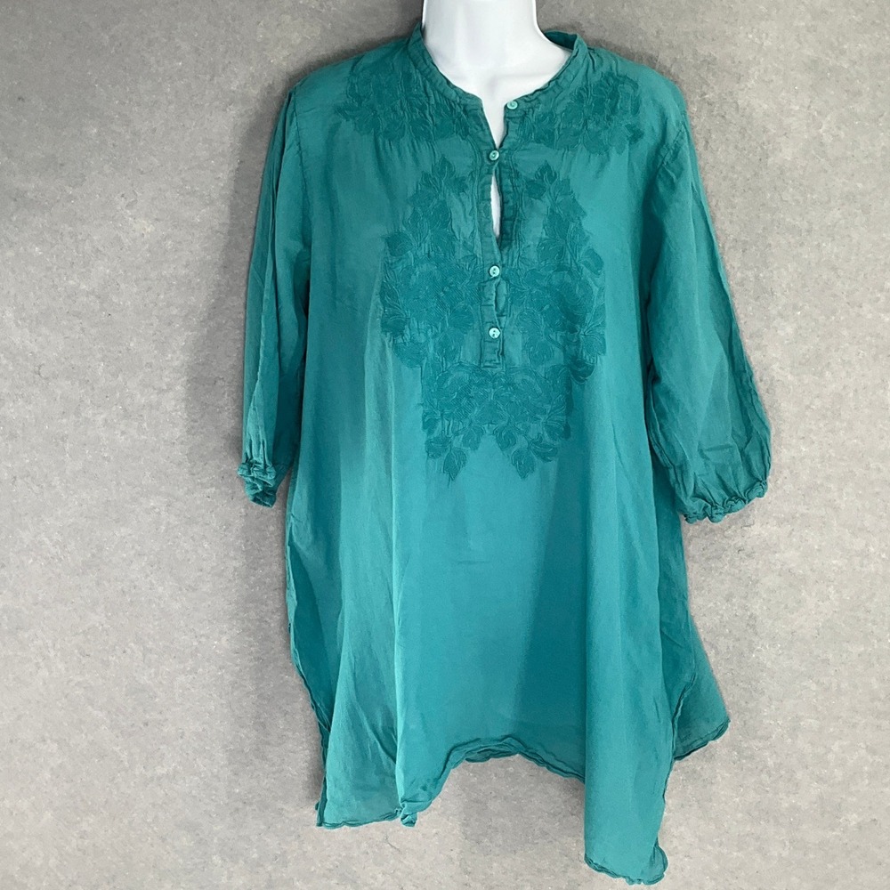 JOHNNY WAS Tunic Top Womens Sz M Teal Embroidered Lightweight 3/4 Sleeve Boho‎